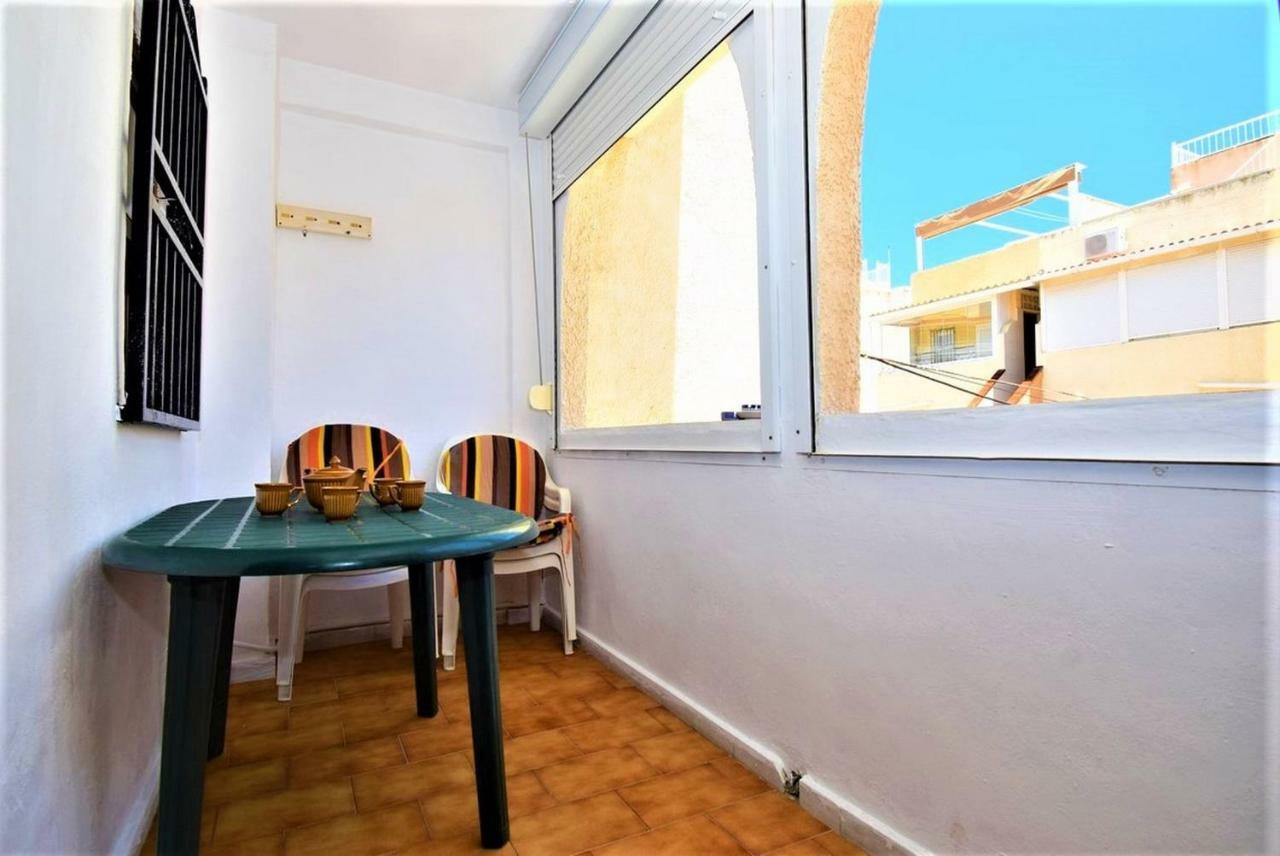 34 Retro Beach House - Alicante Real Estate ตอร์เรเวียคา ภายนอก รูปภาพ