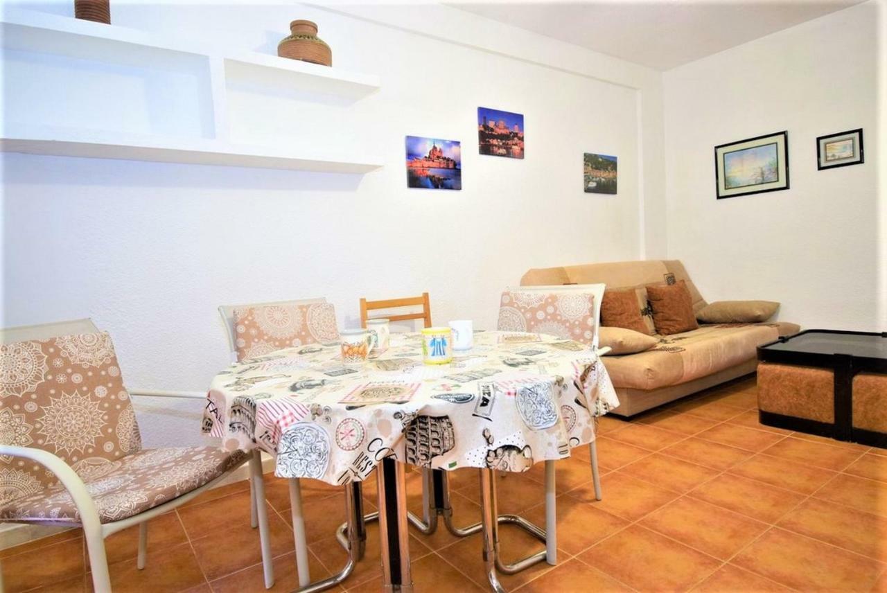 34 Retro Beach House - Alicante Real Estate ตอร์เรเวียคา ภายนอก รูปภาพ