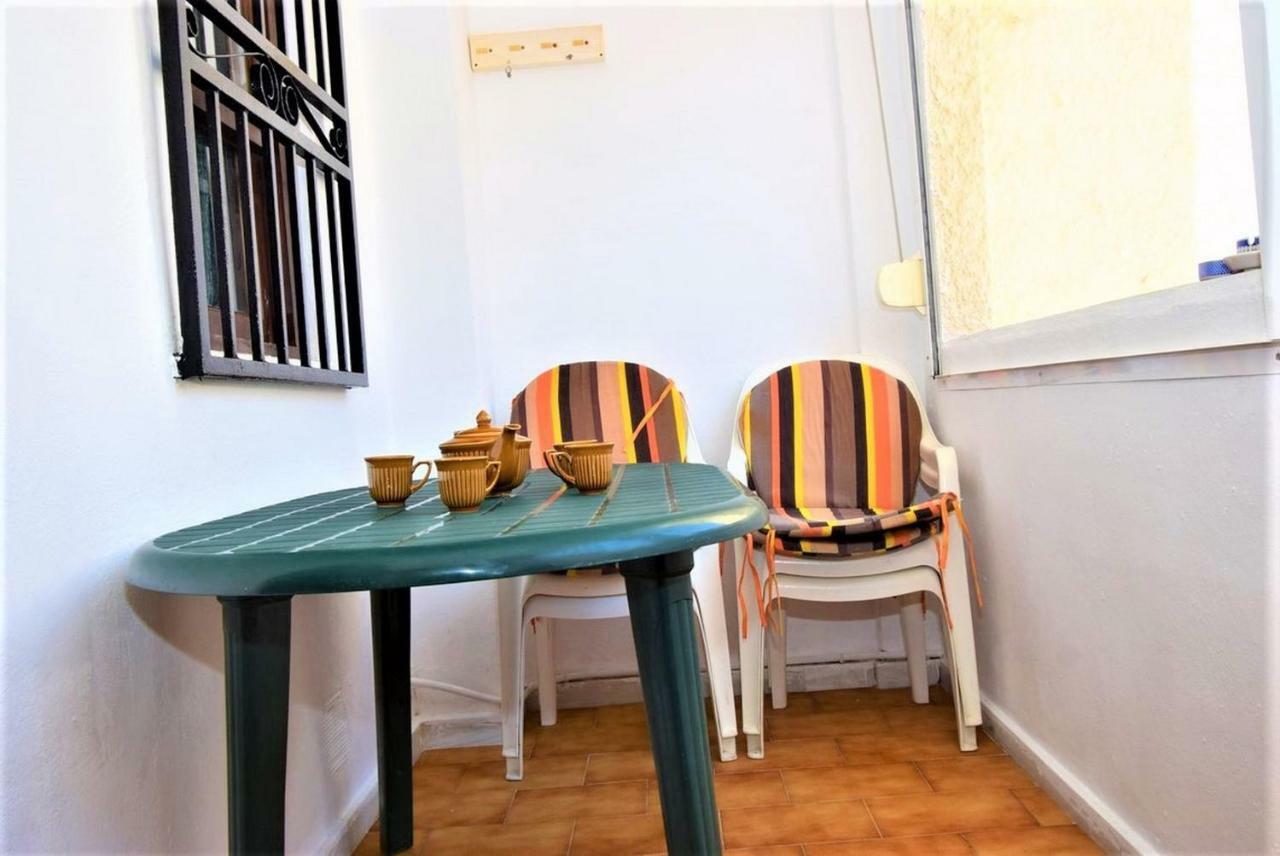 34 Retro Beach House - Alicante Real Estate ตอร์เรเวียคา ภายนอก รูปภาพ